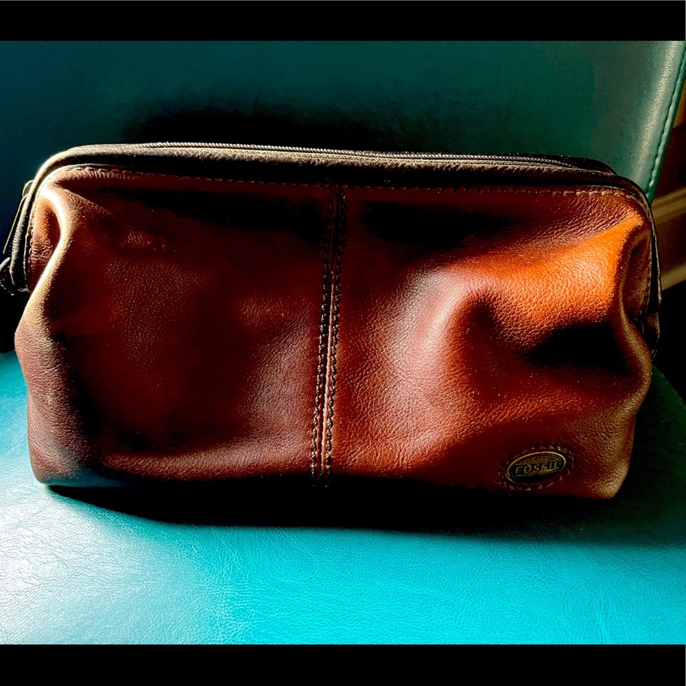 Vintage leather fossil men’s  travel bag